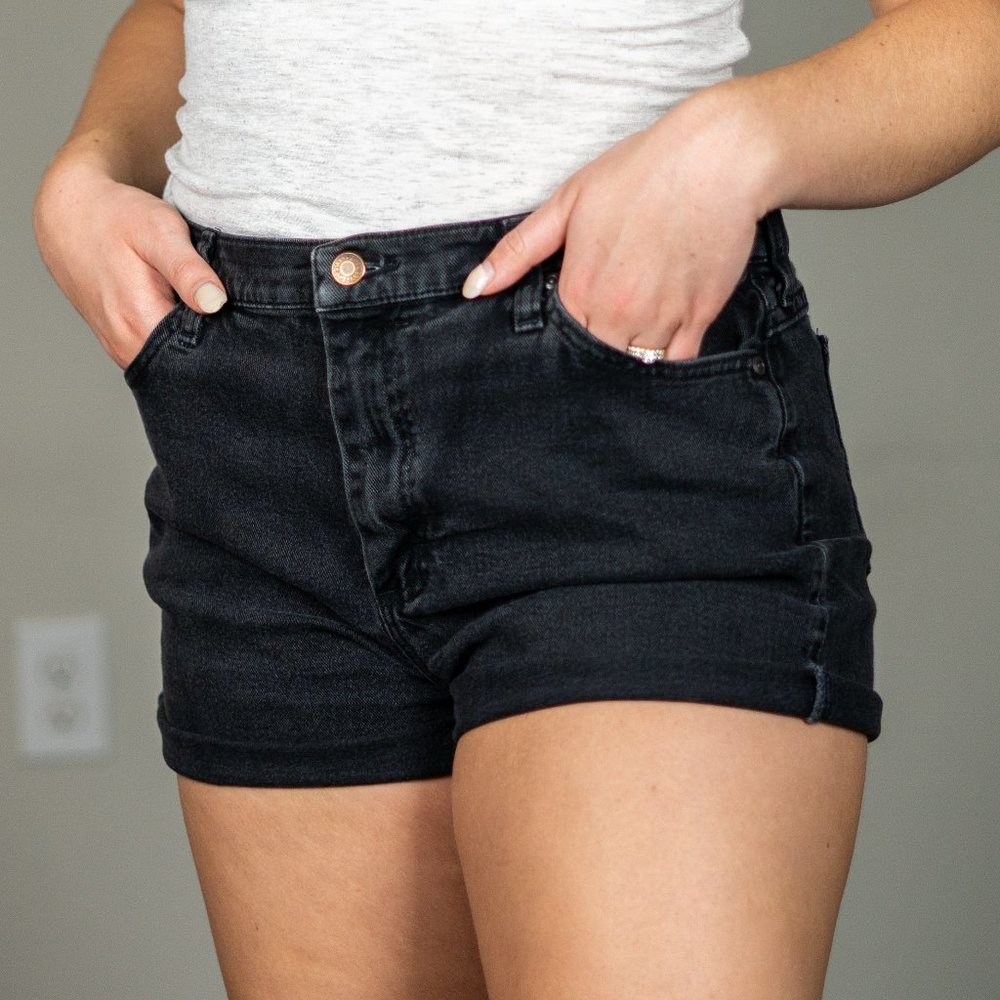 Vintage Lee Black Denim Raw Hem Jean Shorts